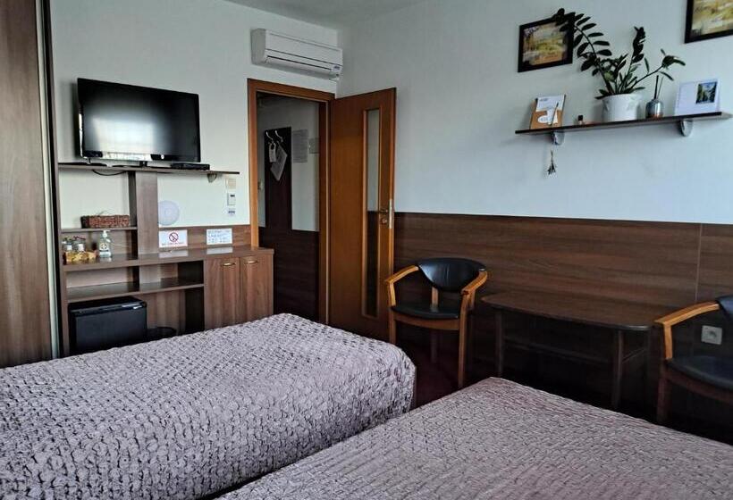 四人标准间, Penzion Kozak B&b