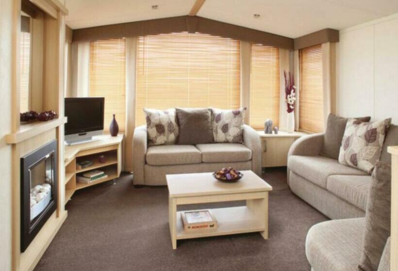 منزل غرفة نوم واحدة, Allerton Park