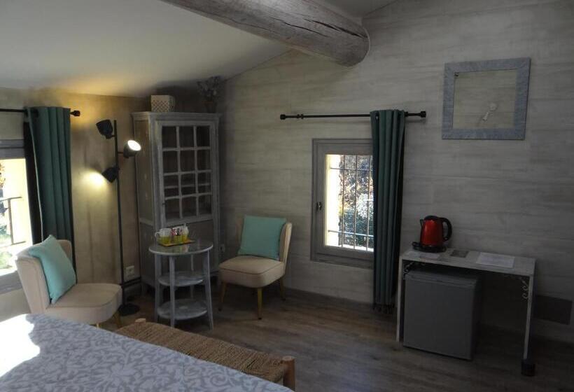 اتاق سوپریور, Mas Val Chênaie Gordes