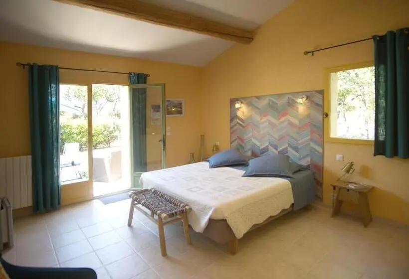 デラックスルーム, Mas Val Chênaie Gordes