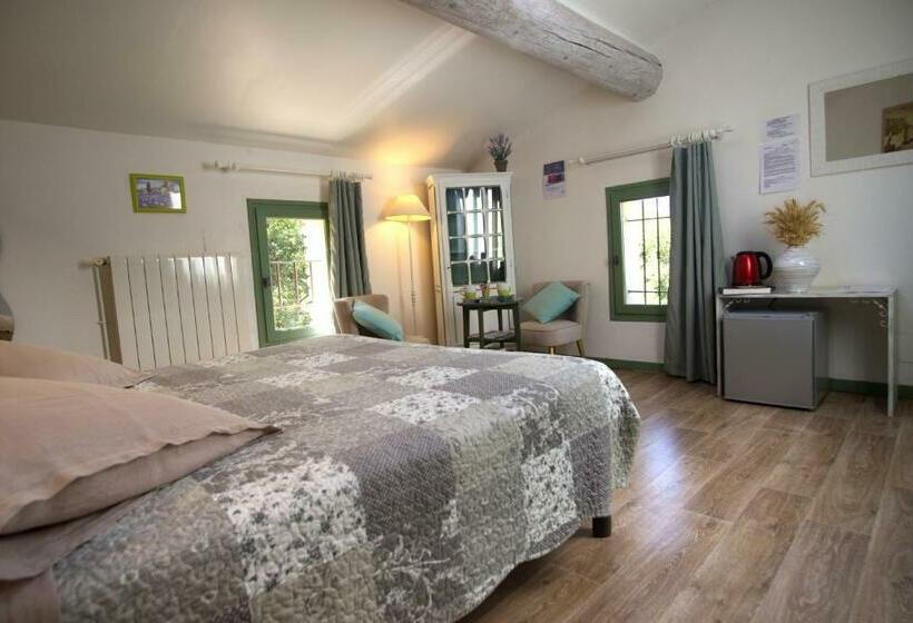 اتاق سوپریور, Mas Val Chênaie Gordes