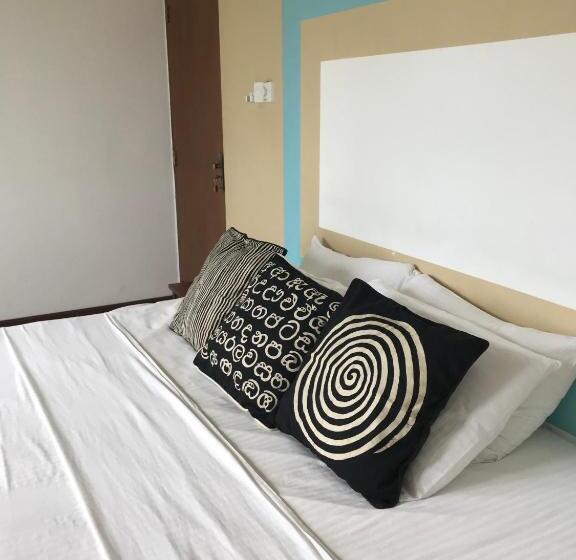 ２ベッドルームアパートメント, Iddamal Apartments