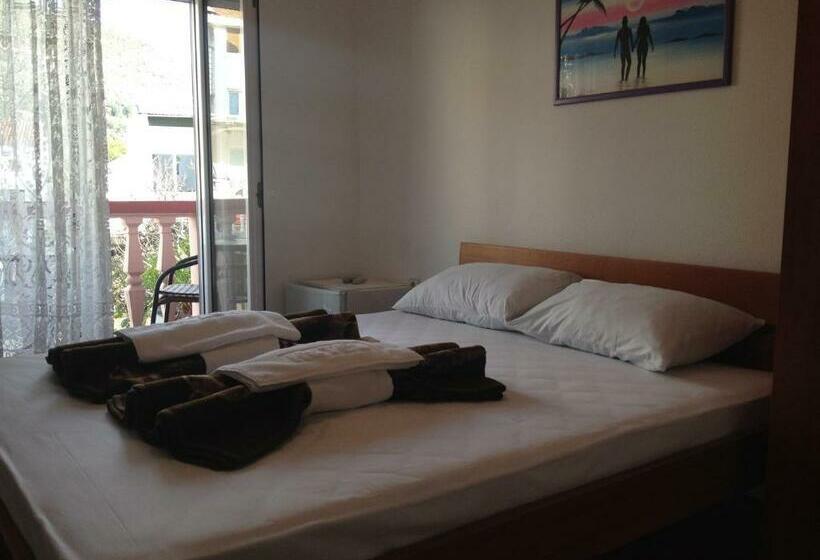 اتاق استاندارد با بالکن, Rooms Kuljic