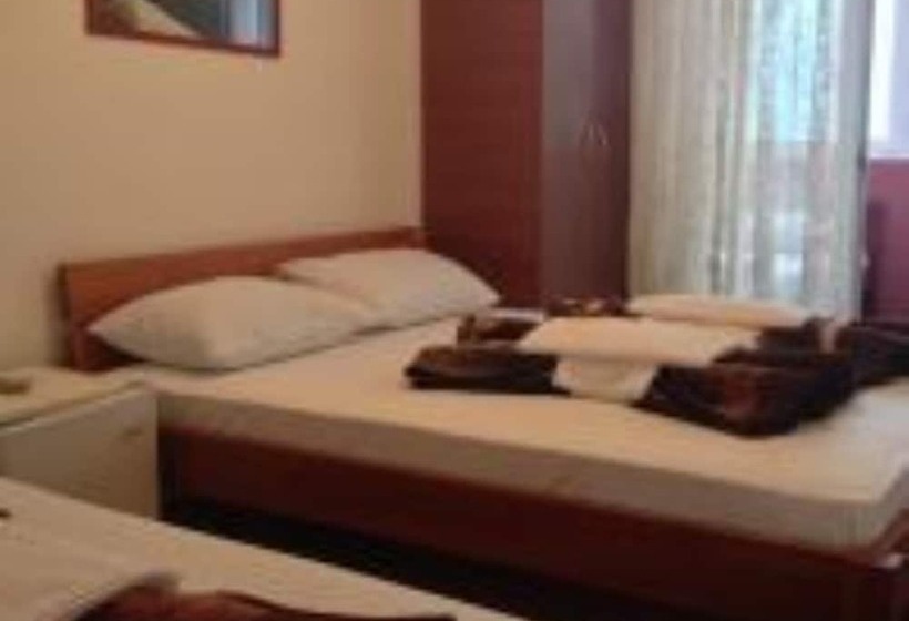 اتاق استاندارد سه نفره, Rooms Kuljic