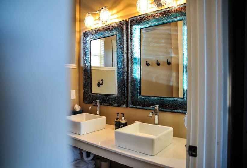 침실 1개 주택, Hill Country Casitas