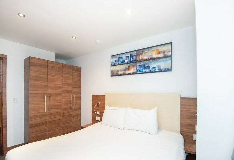 סוויטת סופריור, Livin  Serviced Apartments