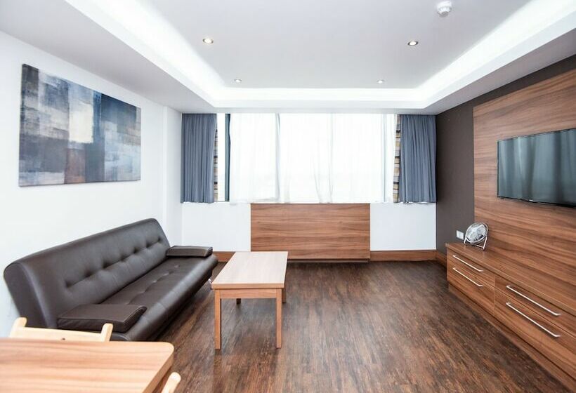 Люкс Superior, Livin  Serviced Apartments