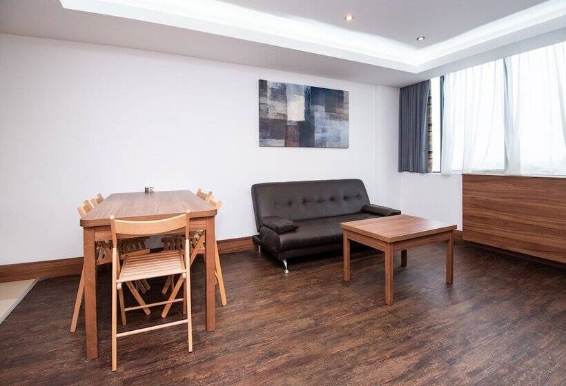 סוויטת סופריור, Livin  Serviced Apartments