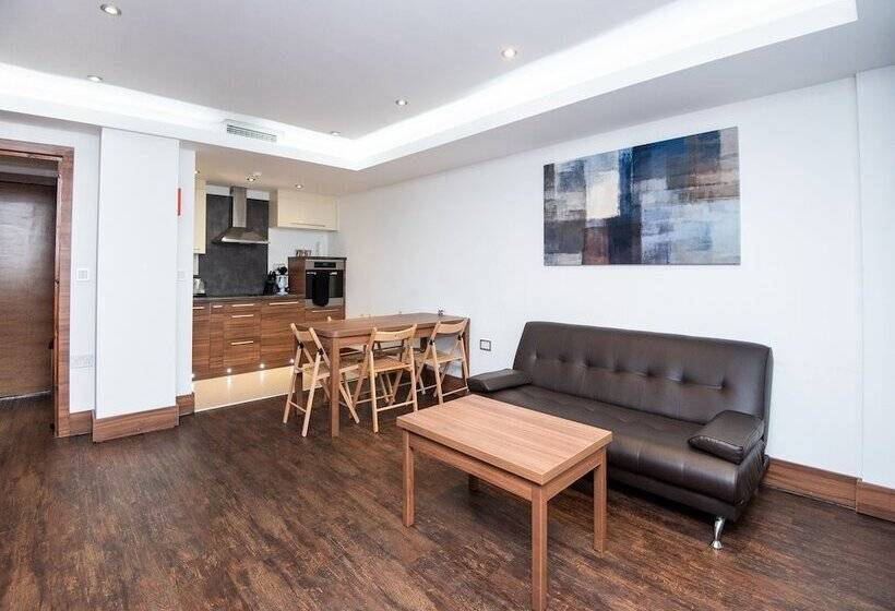 Люкс Superior, Livin  Serviced Apartments