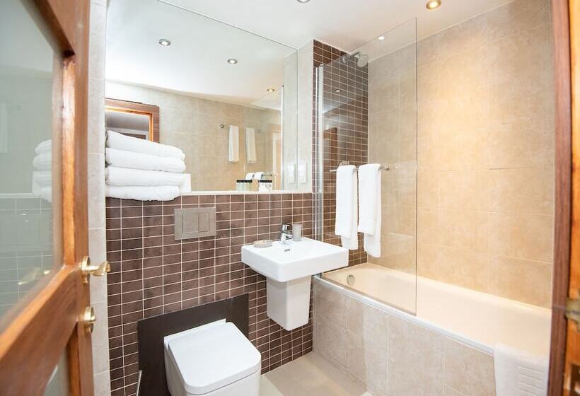 Люкс Superior, Livin  Serviced Apartments