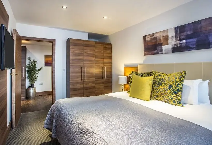 Deluxe-sviitti, Livin Serviced Apartments