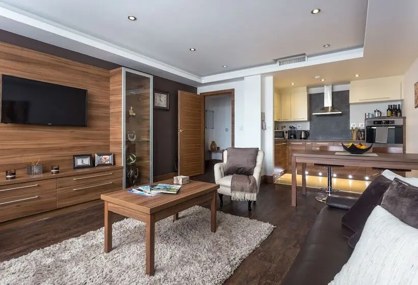 Deluxe-sviitti, Livin Serviced Apartments