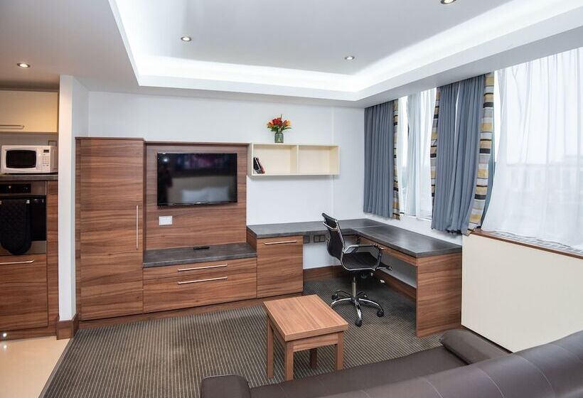 דירת חדר דלוקס, Livin  Serviced Apartments