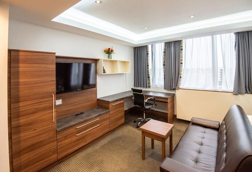 Апартаменты Deluxe 1 Спальня, Livin  Serviced Apartments