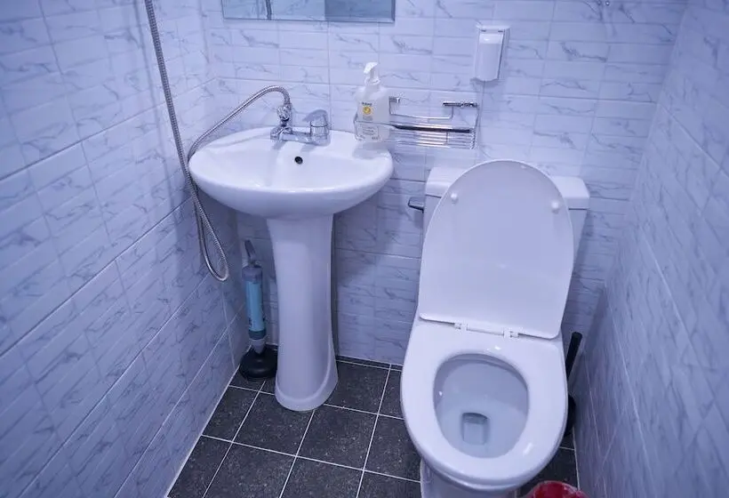 اتاق استاندارد سه نفره, Seoul Station R Guesthouse