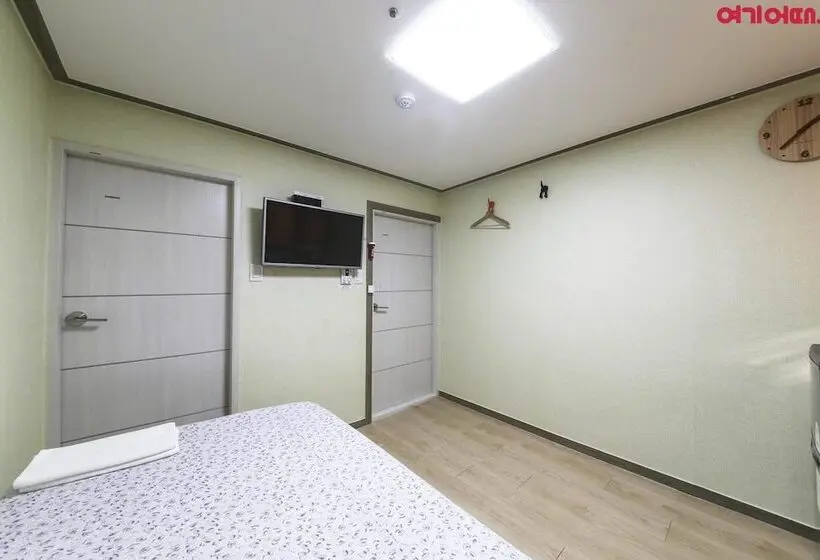 اتاق استاندارد یک نفره, Seoul Station R Guesthouse