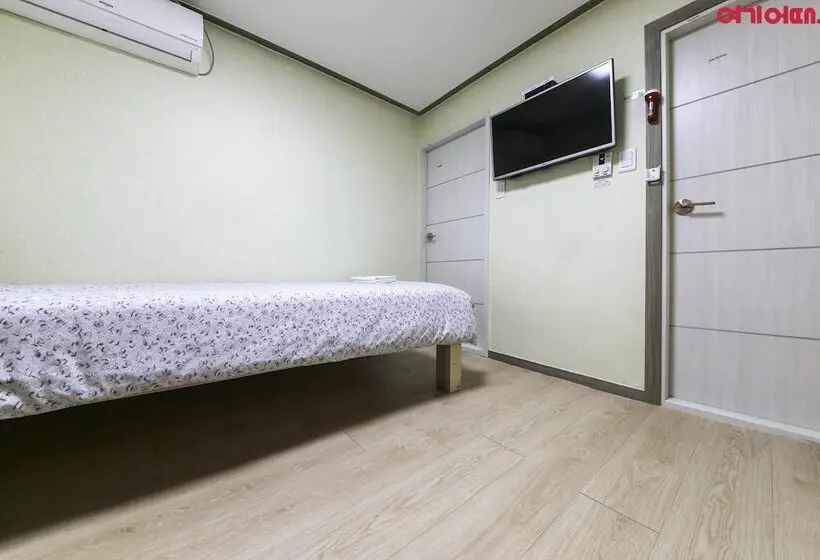 اتاق استاندارد یک نفره, Seoul Station R Guesthouse