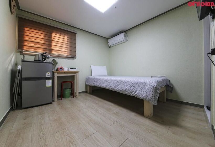 חדר סטנדרט יחיד, Seoul Station R Guesthouse