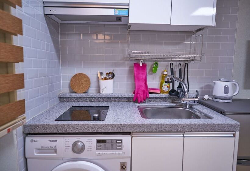 חדר סטנדרט לשלושה, Seoul Station R Guesthouse