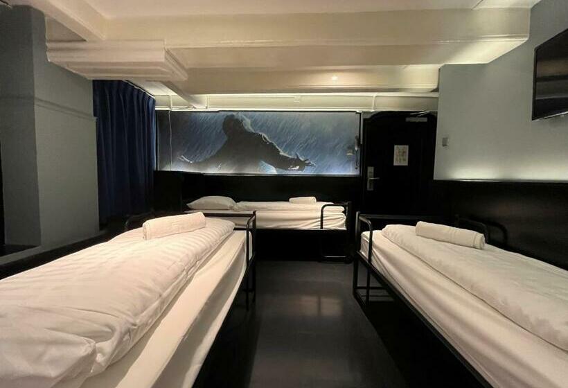 اتاق استاندارد سه نفره, Heart Of Amsterdam Hostel