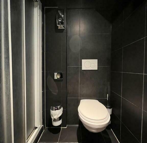 标准三人间, Heart Of Amsterdam Hostel