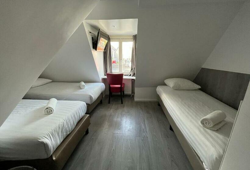 اتاق استاندارد سه نفره, Heart Of Amsterdam Hostel