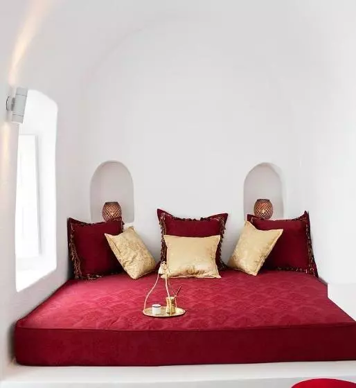 سوئیت با چشم‌انداز, Asteras Villas