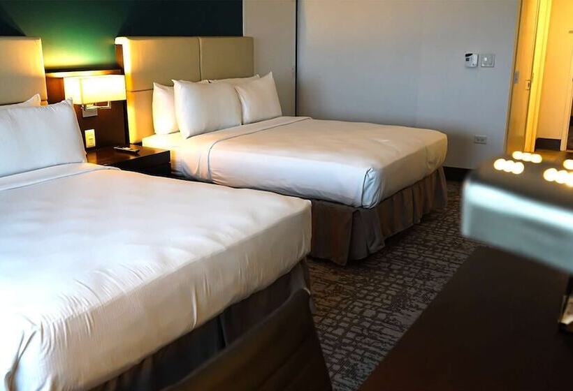 اتاق لوکس, Costa Bahia Hotel & Convention Center