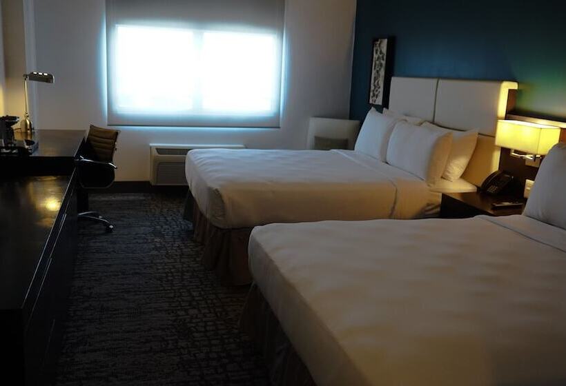 اتاق لوکس, Costa Bahia Hotel & Convention Center