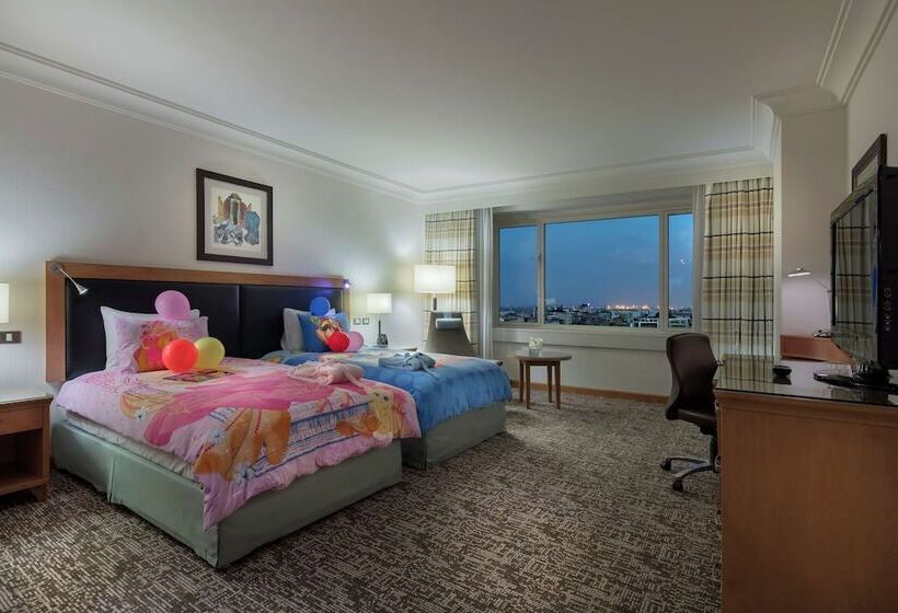 اتاق استاندارد با چشم‌انداز رودخانه, Adana Hiltonsa