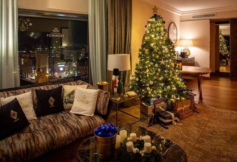 اتاق اجرایی با تخت بزرگ, Adana Hiltonsa