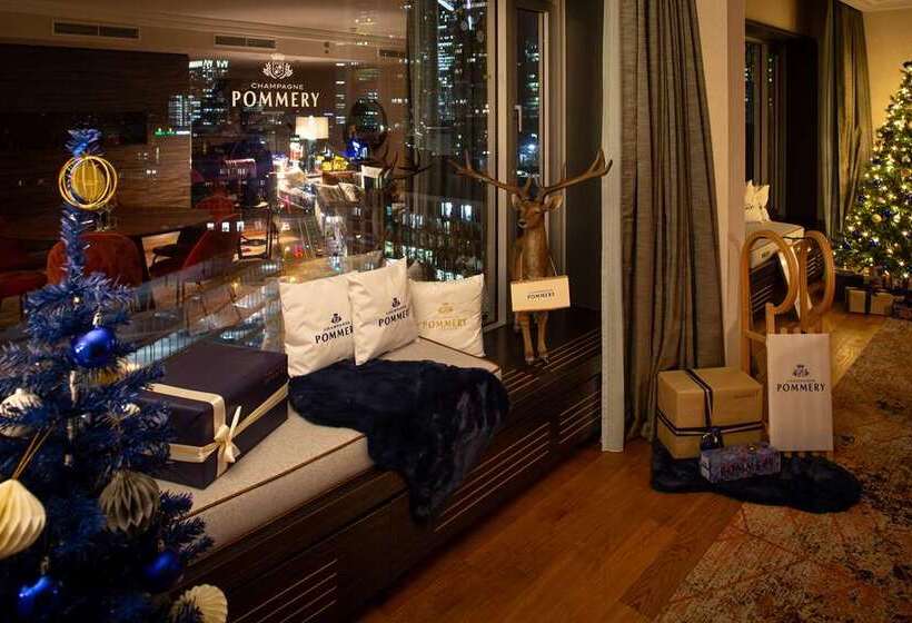 اتاق اجرایی با تخت بزرگ, Adana Hiltonsa