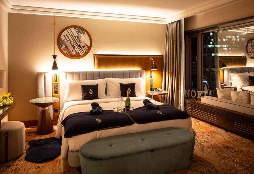 اتاق اجرایی با تخت بزرگ, Adana Hiltonsa