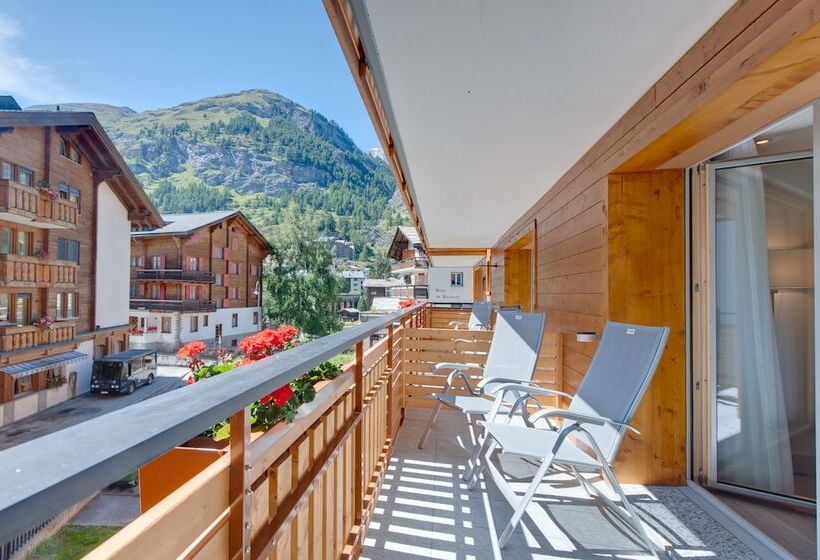 اتاق استاندارد سه نفره, Aristella Swissflair