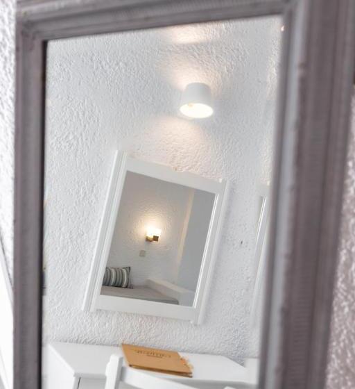 전망 스위트, Artemis Suites