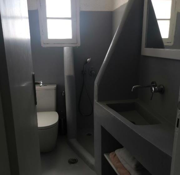침실 2개 스위트, Artemis Suites
