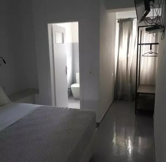 ２ベッドスイートルーム, Artemis Suites