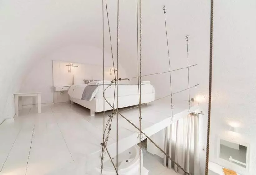 景色の見えるスイートルーム, Artemis Suites