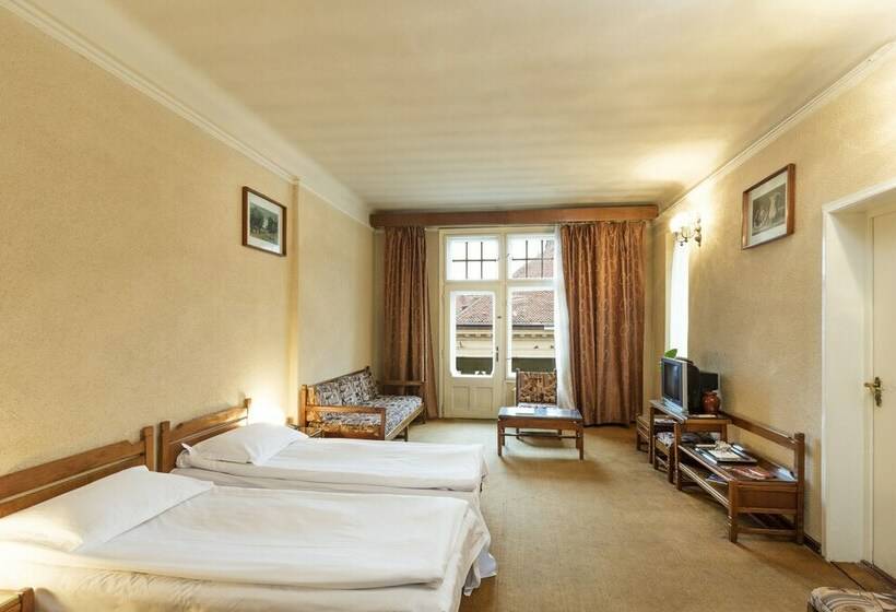 חדר סטנדרט, Coroana