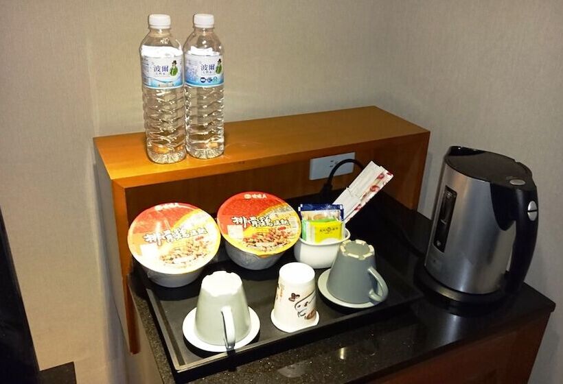 اتاق لوکس, Delight