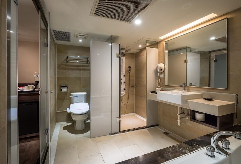 اتاق لوکس, Delight