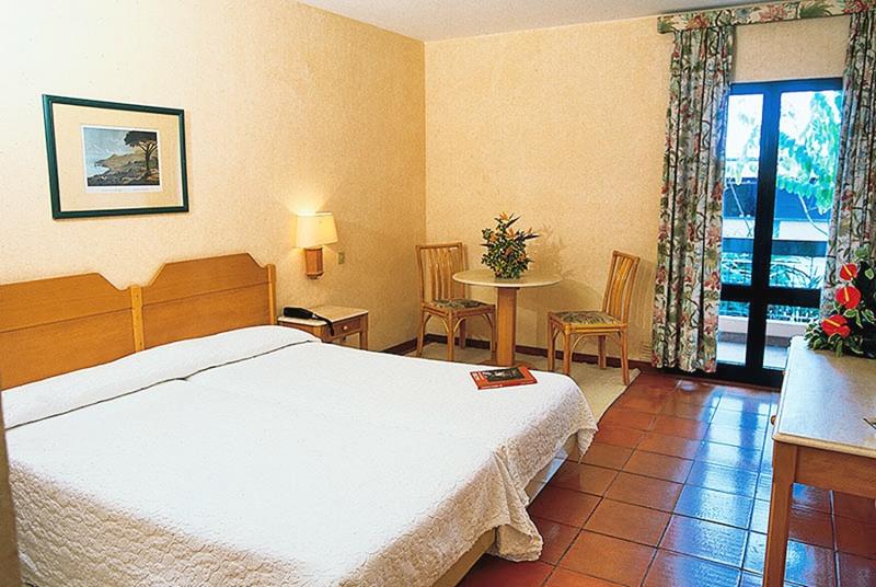 标准房带园景, Dom Pedro Garajau