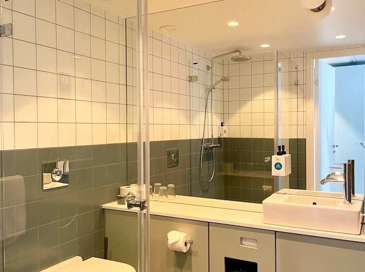 חדר סופריור, Quality Hotel Globe