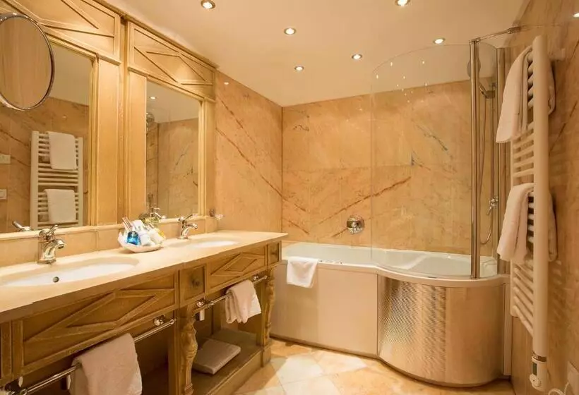 سوئیت جونیور کلاسیک, Resort Hotel Alex Zermatt