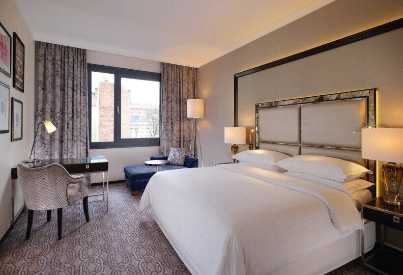 Номер Deluxe, Sheraton Grand Krakow