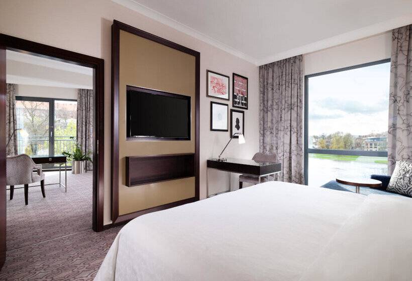 Люкс Deluxe Кровать Кинг, Sheraton Grand Krakow