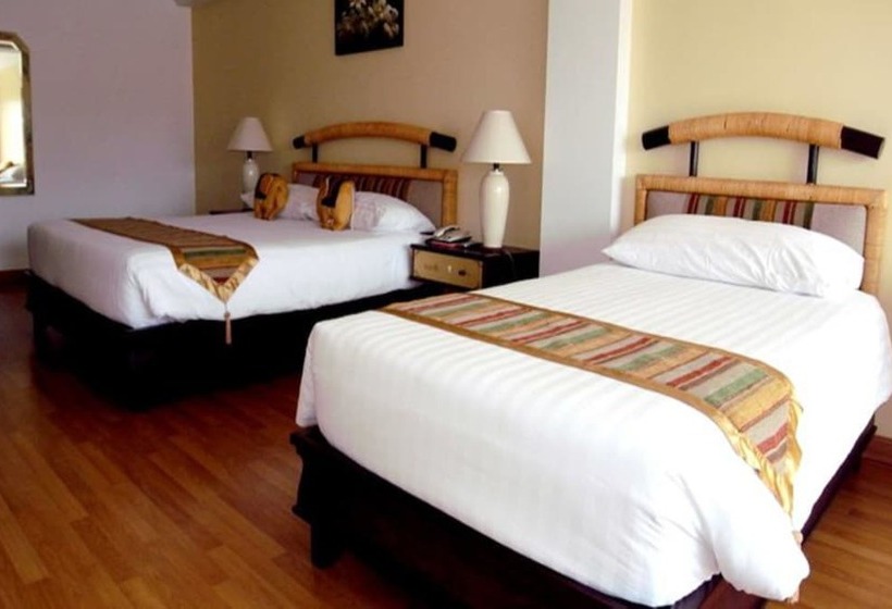 디럭스 패밀리 룸, Methavalai