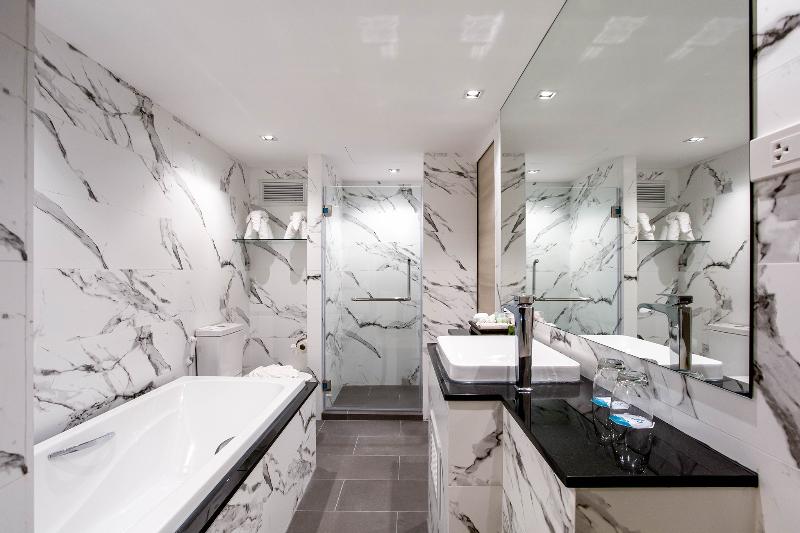 디럭스 패밀리 룸, Methavalai