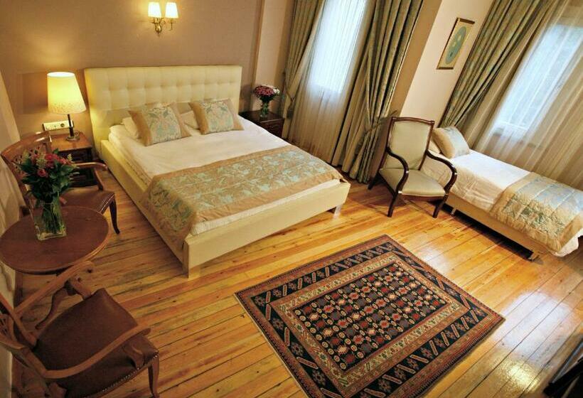 اتاق لوکس, Uyan   Special Class