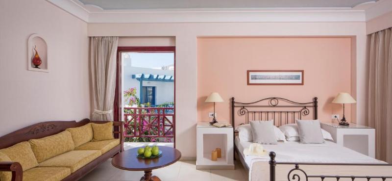 高级三人间, Veggera Beach